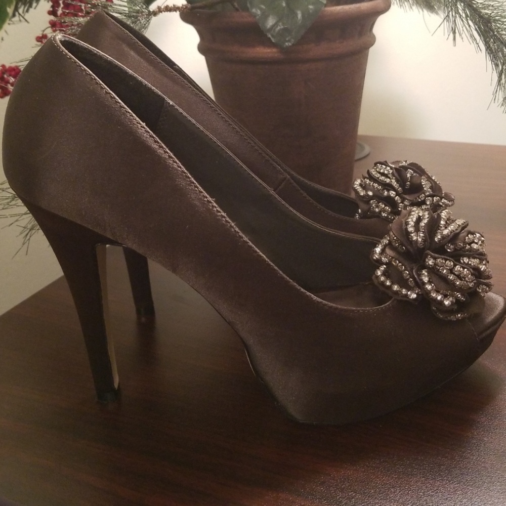 Steve Madden Luxe Heel Size 11| Color: huntergreen